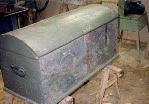 Kiste fra 1787, afdækket.